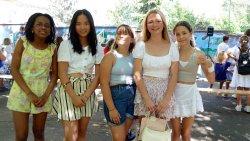 Schülerinnen am Sommerfest