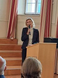 Verleihung durch Mag.a Cornelia Arnold