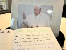 Gedenken an Papst Franziskus