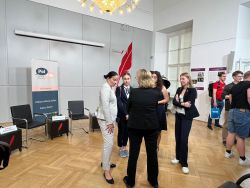ERICs treffen im Presseclub Concordia Umweltministerin Leonore Gewessler